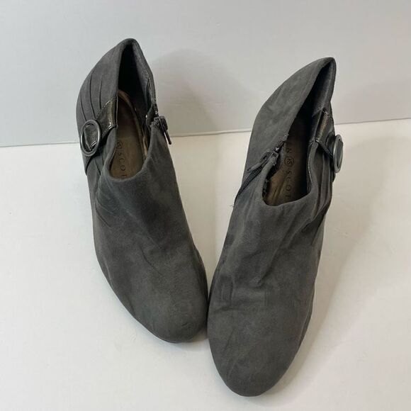 Karen Scott| Ankle| Bootie| Grey| suede|Size 7 - Picture 1 of 13